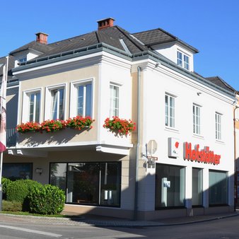 ewe Flagship Partner Hofstätter Wohndesign | Gebäude